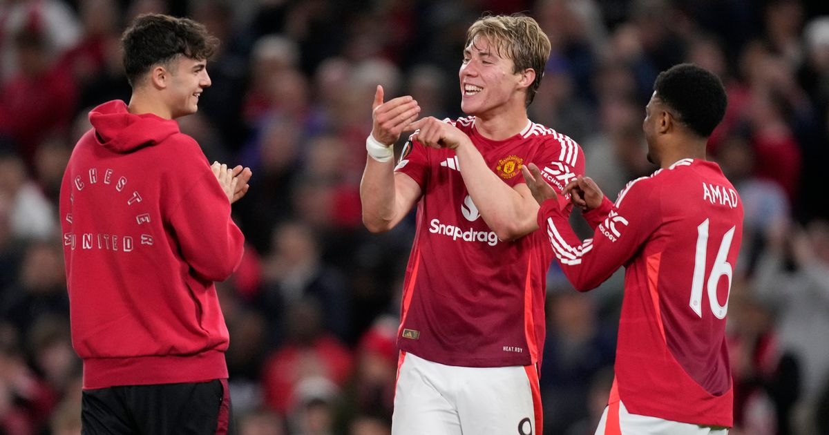 Rasmus Hojlund quebra o silêncio sobre temporada de pesadelo e elogia estrela 'maravilhosa' do Man Utd