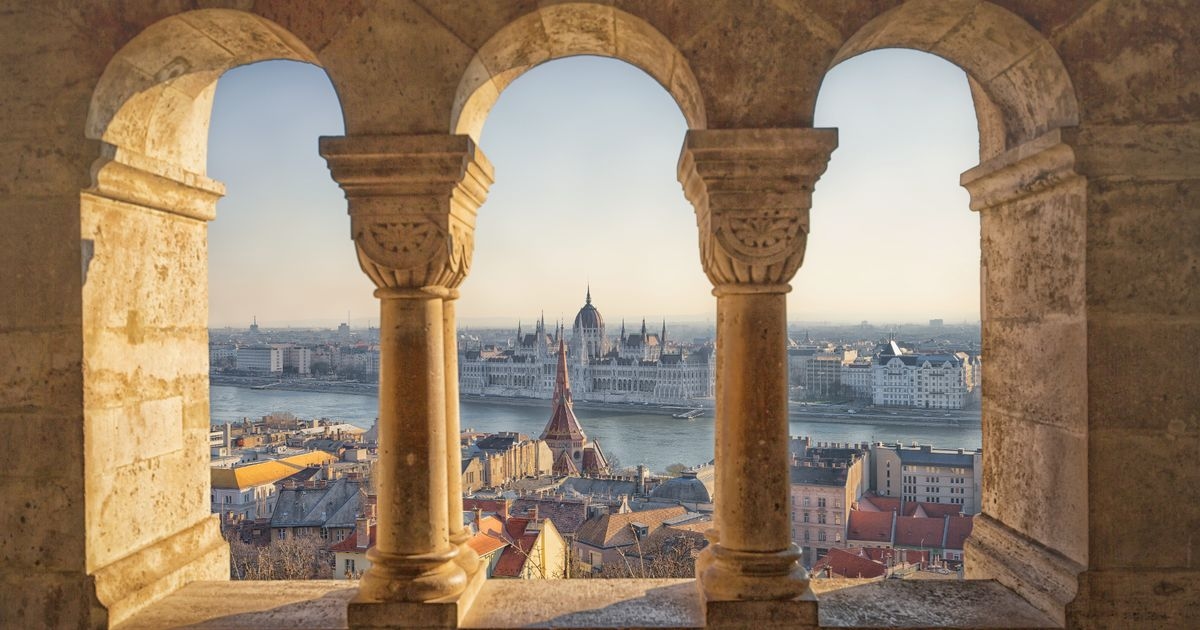 Bellissima città europea con pinte a 1,20 £ e cose gratuite da vedere a sole 2,5 ore dal Regno Unito