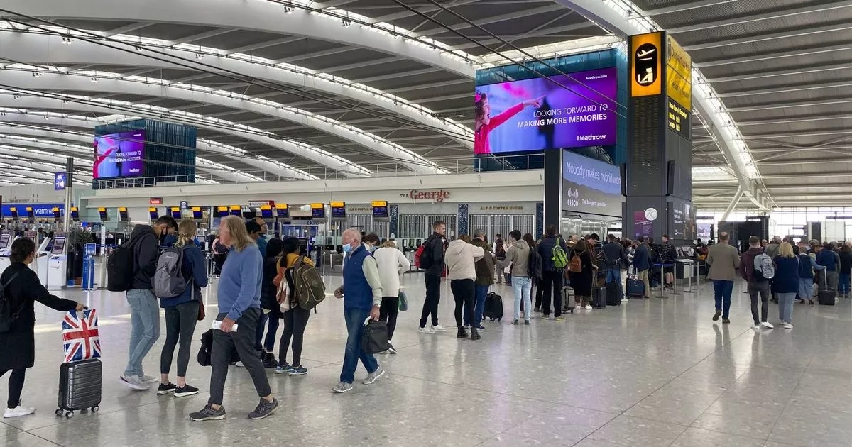 Una norma aeroportuaria poco conocida podría suponer una multa de 1.000 libras para los británicos