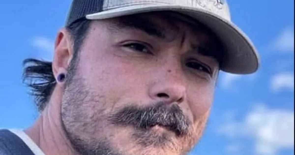 Travis Decker: Ex-soldier wanted for 'murdering daughters' has chilling secret, brother says