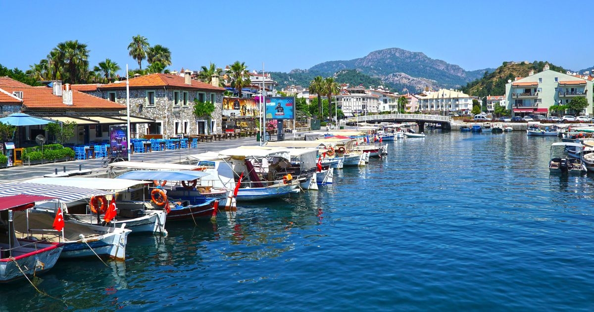 British tourist says popular holiday spot feels like 'ghost town' with bars 'shut down'
