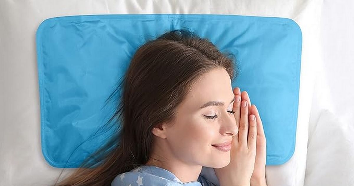 Amazon alışverişçileri, 17 sterlinlik bu ürünün sıcak gecelerde uyumak için bir 'tanrı vergisi' olduğunu söylüyor
