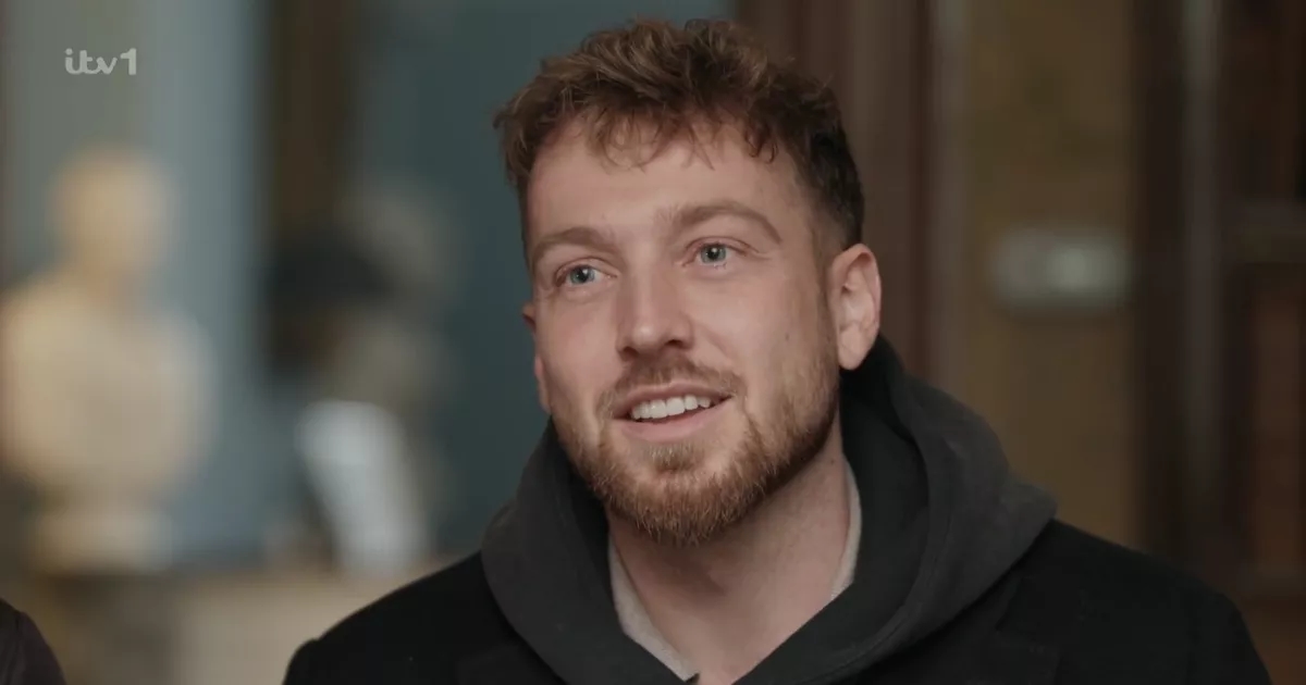 Sam Thompson afferma che "abbiamo finto" per la bomba sul cognome nel suo viaggio nel DNA