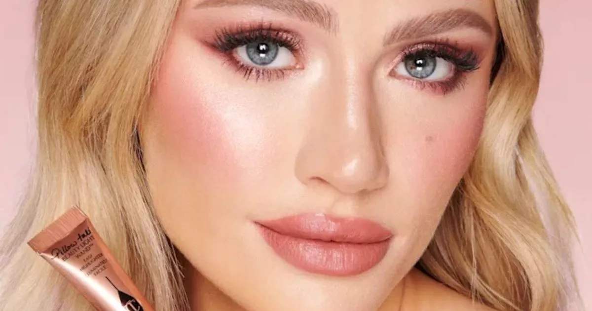 Los fanáticos de la belleza tienen horas para obtener £13 de descuento en el viral Pillow Talk de Charlotte Tilbury