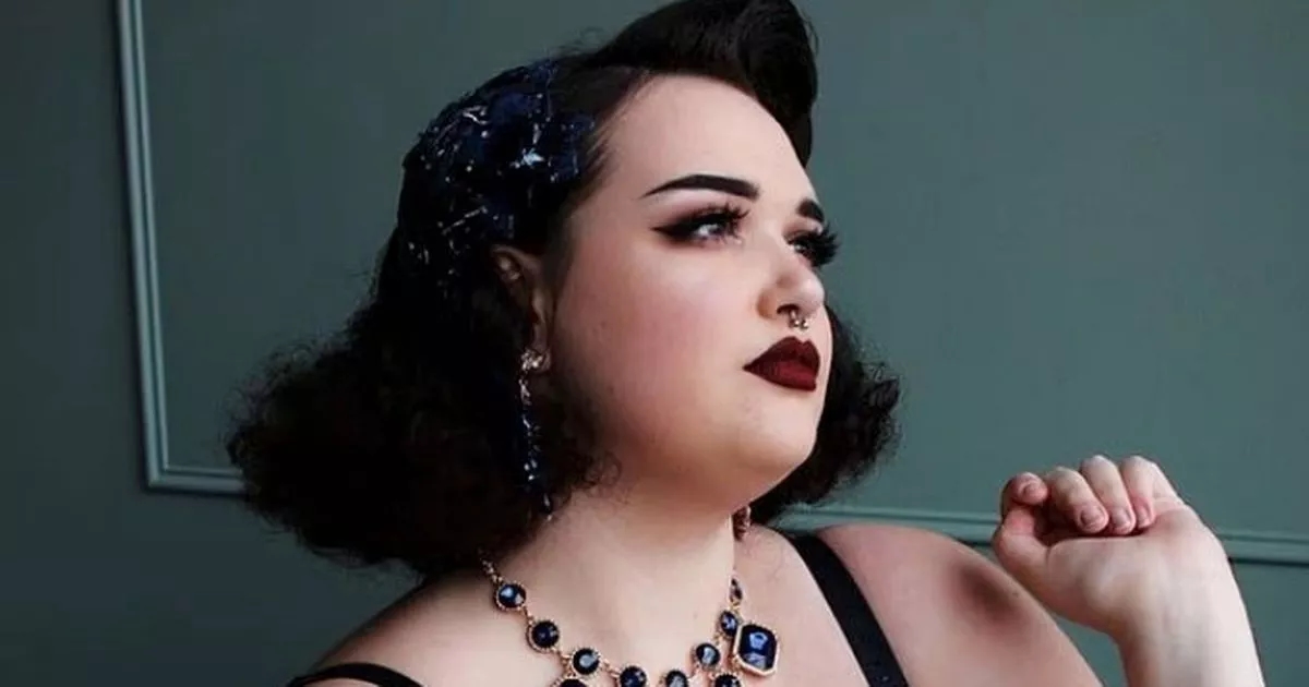 Bailarina de burlesque atrapada en casa incendiada pidió ayuda en su última llamada telefónica