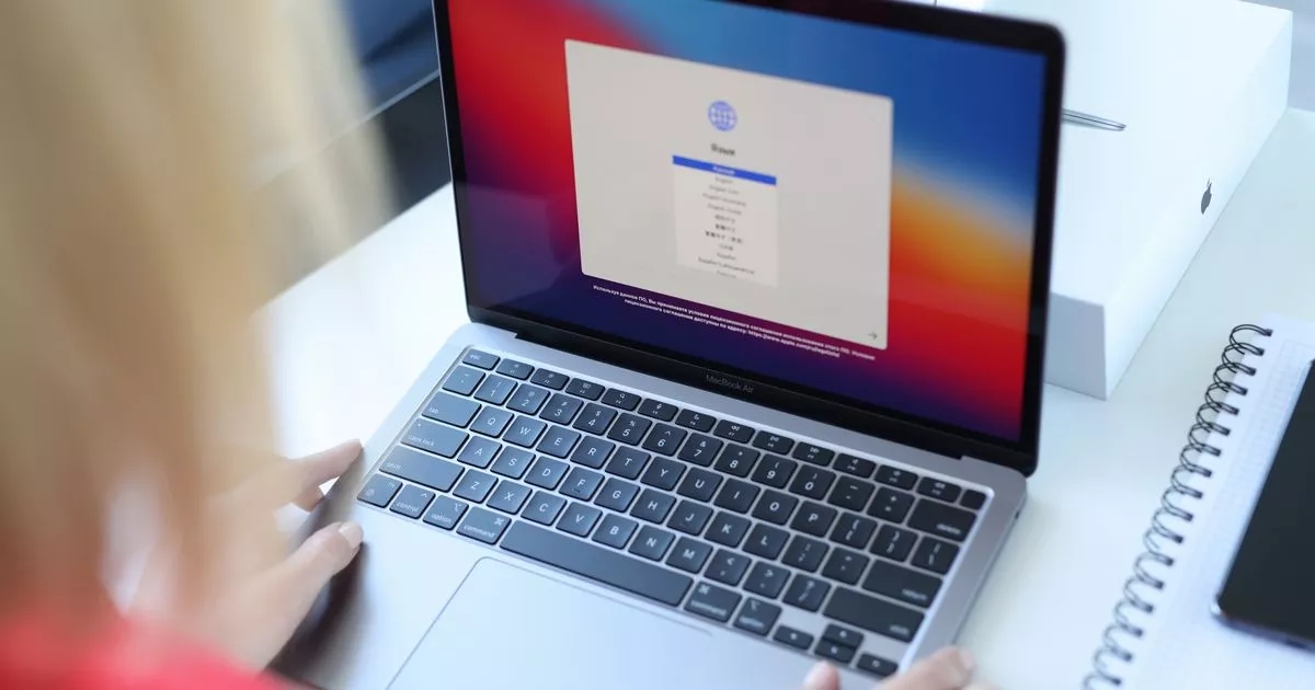 Apple-Fans können sich im Rahmen eines zeitlich begrenzten Angebots ein 13-Zoll-Macbook Air für 129 £ sichern