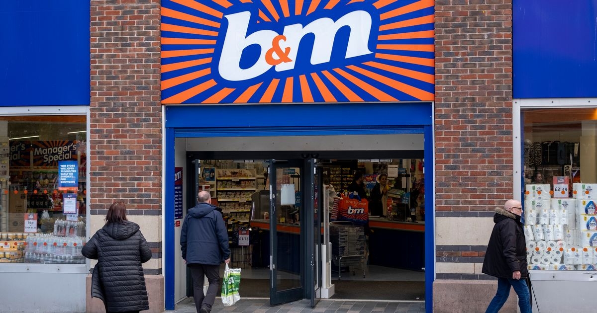 Klienci B&M „biegną” do sklepów po wirusowe lustro za 35 funtów
