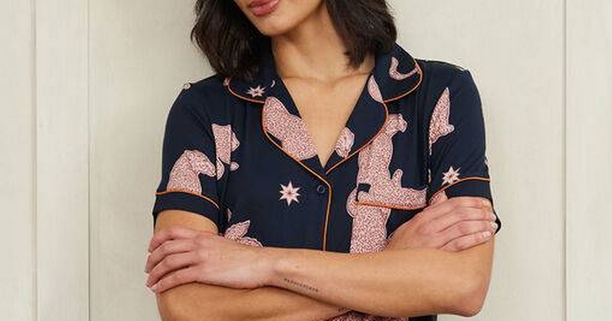 El pijama de culto de Chelsea Peers se redujo a £ 25, pero los compradores deberán darse prisa