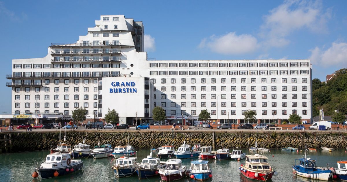 Britannia Hotels wurde zum zwölften Mal in Folge zur schlechtesten Hotelkette gewählt, Wetherspoons schlägt Premier Inn.