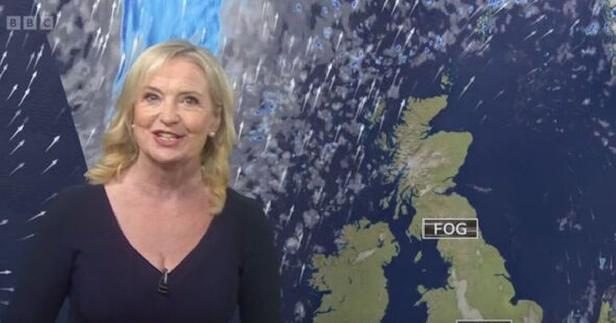 Carol Kirkwood, do BBC Breakfast, responde com duas palavras enquanto a colega de elenco faz um golpe ao vivo no ar