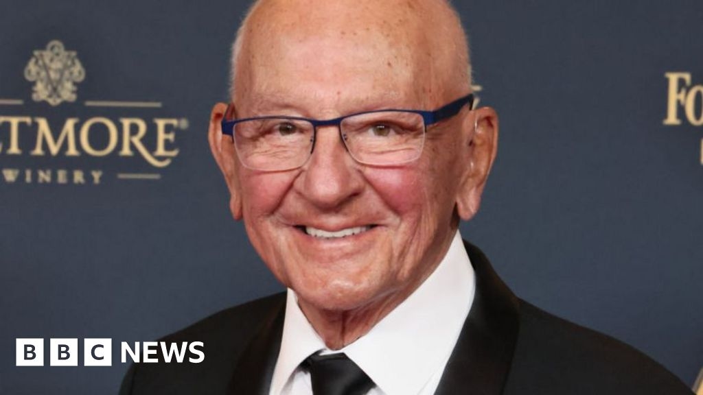 'Nicest judge in the world' Frank Caprio dies aged 88