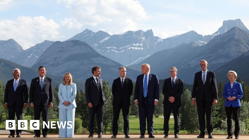 Guarda: Un accordo commerciale, una foto di famiglia e il Medio Oriente - Il breve G7 di Trump