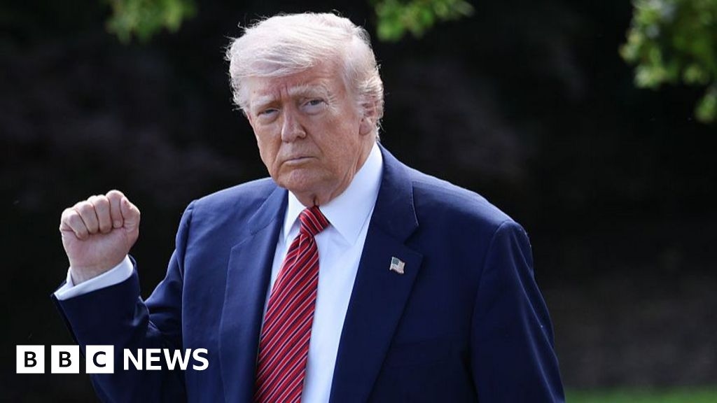 I dazi di Trump possono rimanere in vigore per ora, stabilisce la corte d'appello