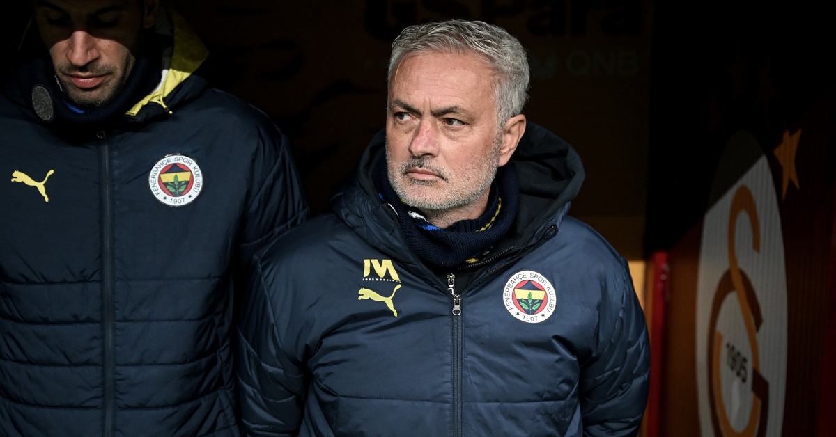 Mourinho maç sonu hakem odasına gitti!