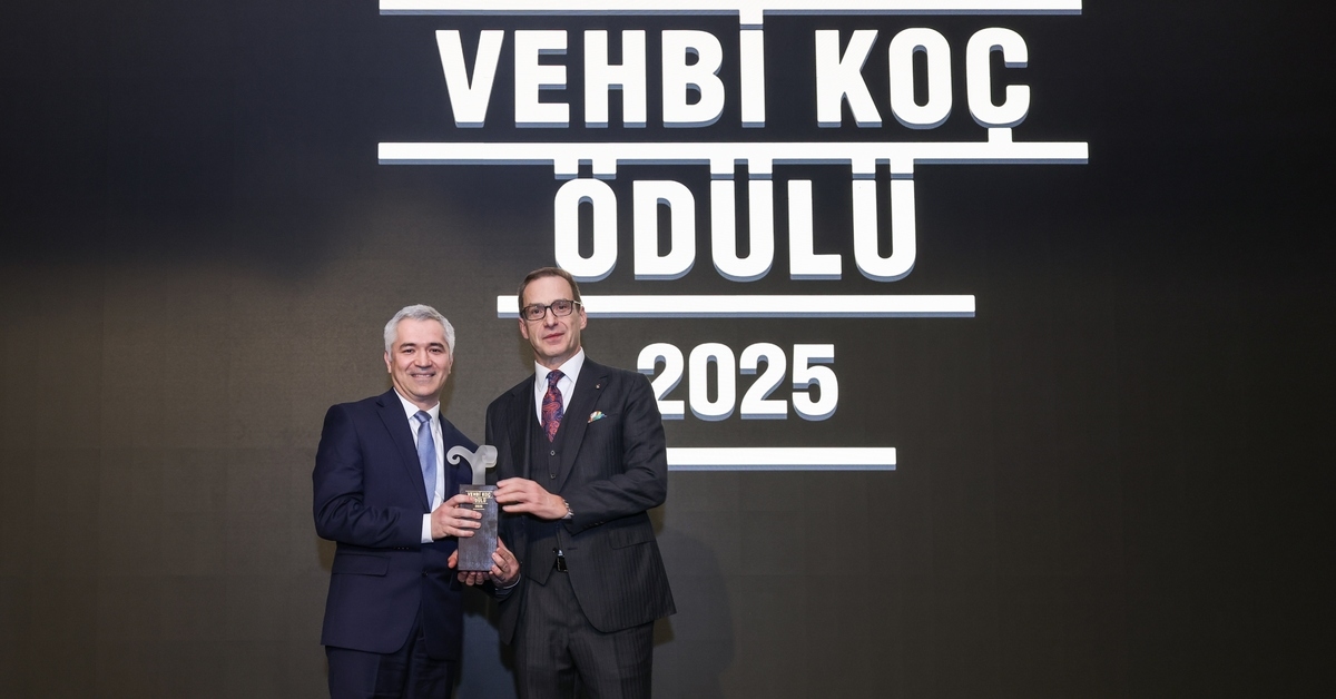 Le lauréat du prix Vehbi Koç est l'Assoc. Dr. C'était Kıvanç Birsoy