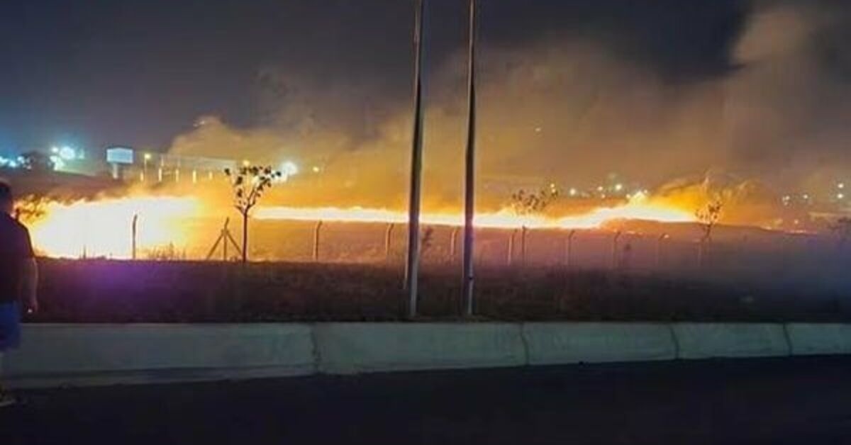 Brand breekt uit op busstation in Izmir