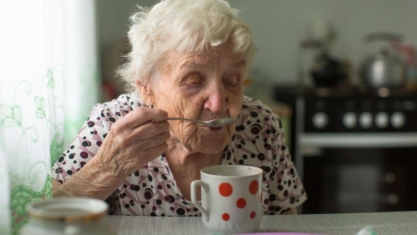 Nostalgiemomente: 10 inspirierende Alltagsrituale von Oma und Opa