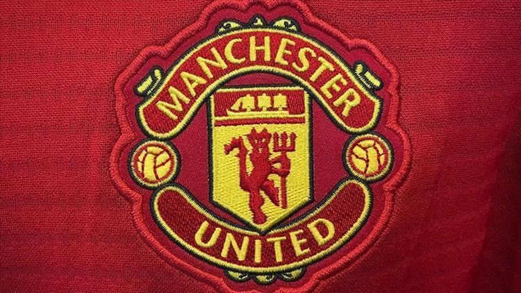 La sorprendente mossa di risparmio del Manchester United: la mensa aziendale chiude!