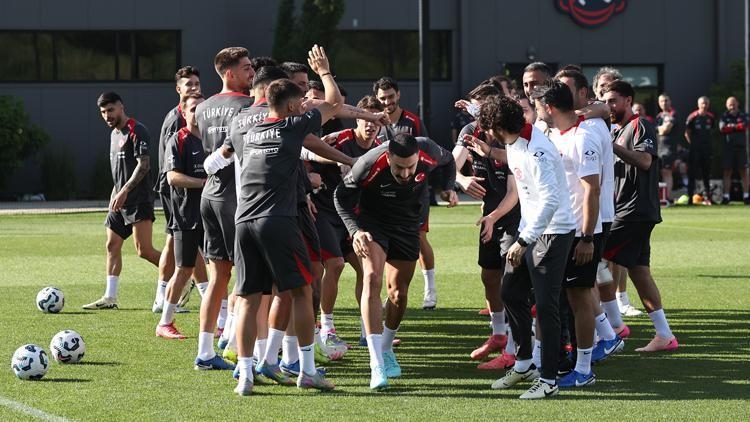 Comemoração especial para Merih da Seleção Nacional!
