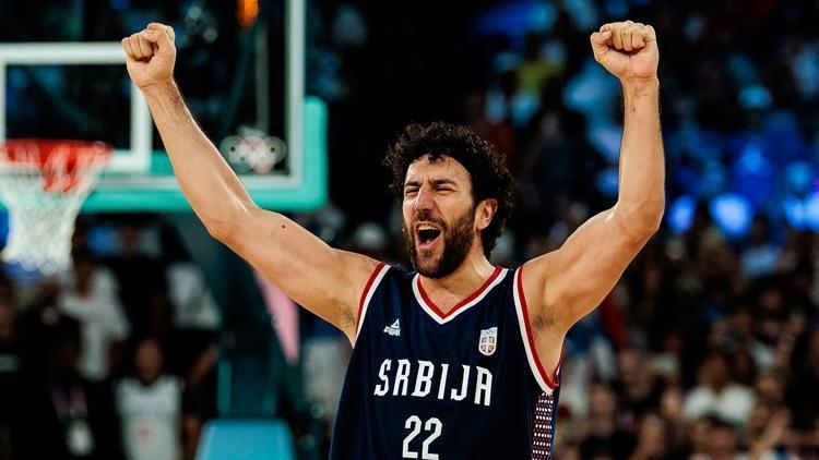 Bomba Micica z Fenerbahçe!