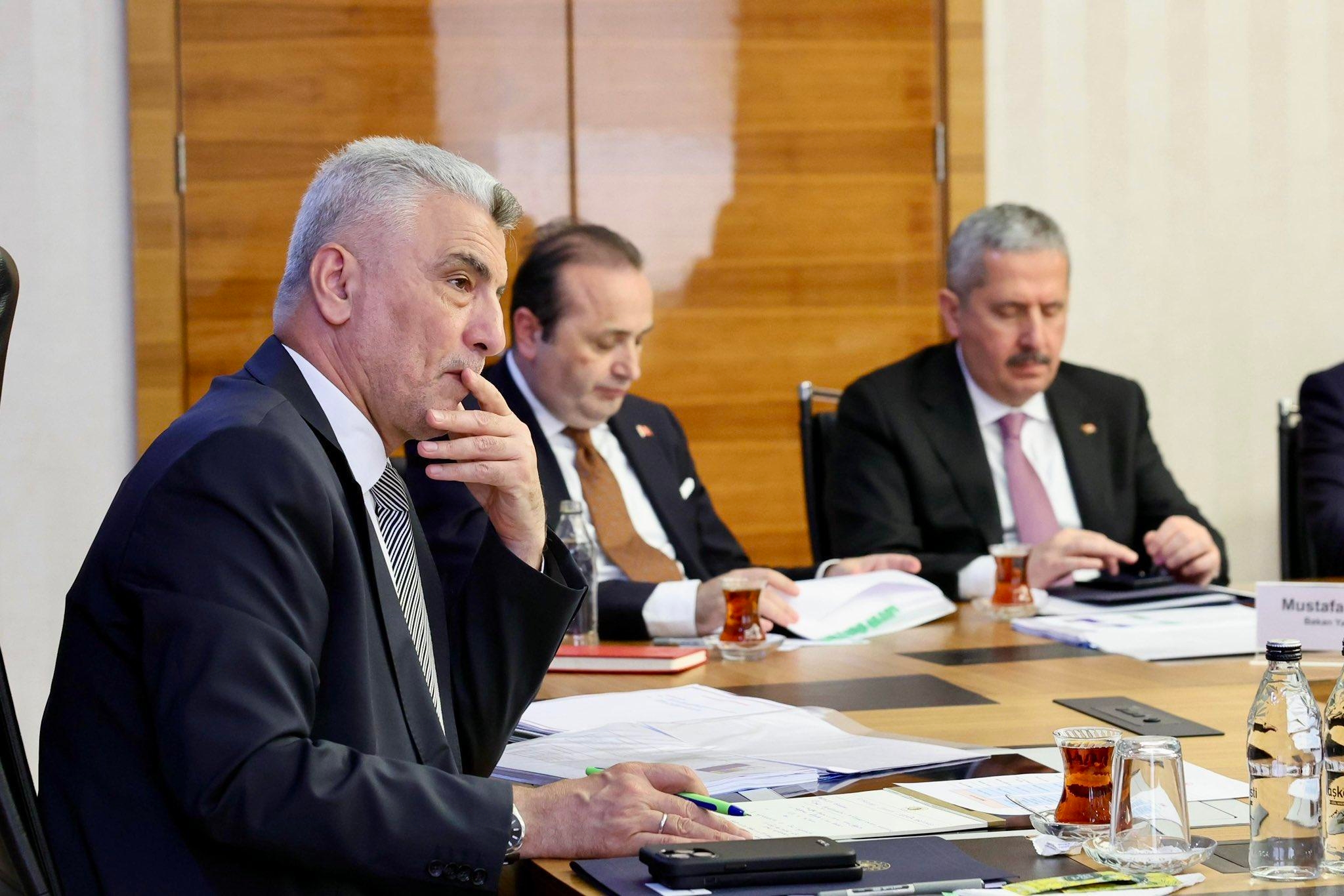 Minister Bolat spotkał się z przedstawicielami przemysłu obuwniczego