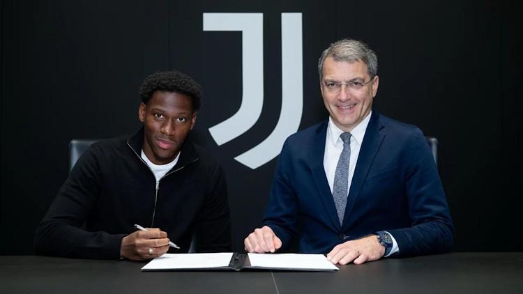 Jonathan David unterschreibt bei Juventus!