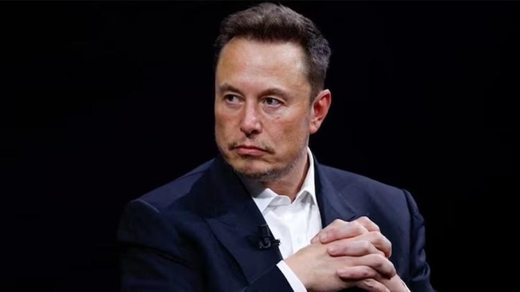Musk kondigde aan: Grok komt volgende week naar Tesla's