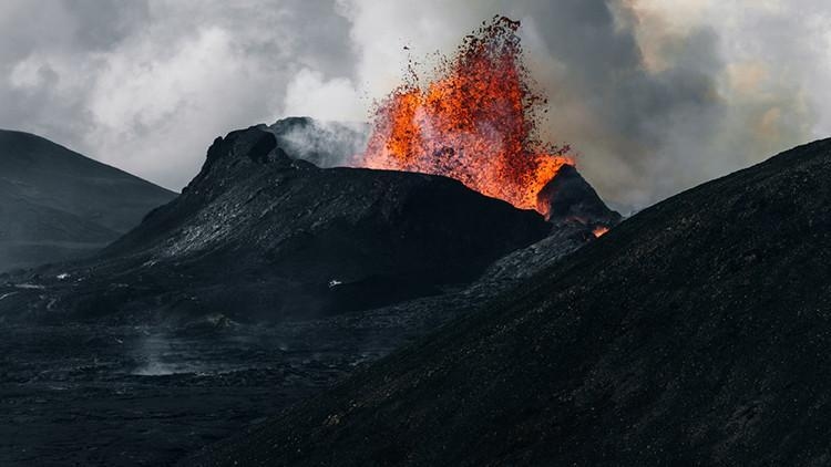 La fonte des glaciers pourrait réveiller les volcans