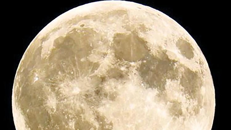 The billion-year gap in the Moon's past could be filled with this stone