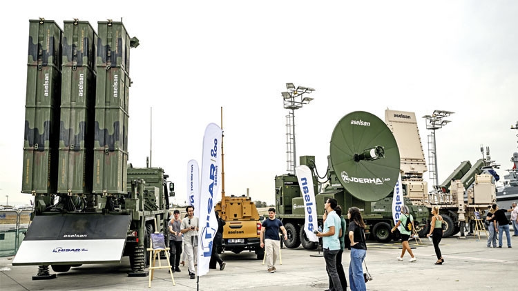 Teknofest Istanbul... Stahlkuppelausstellung