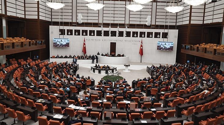 A period of many resignations in the Parliament