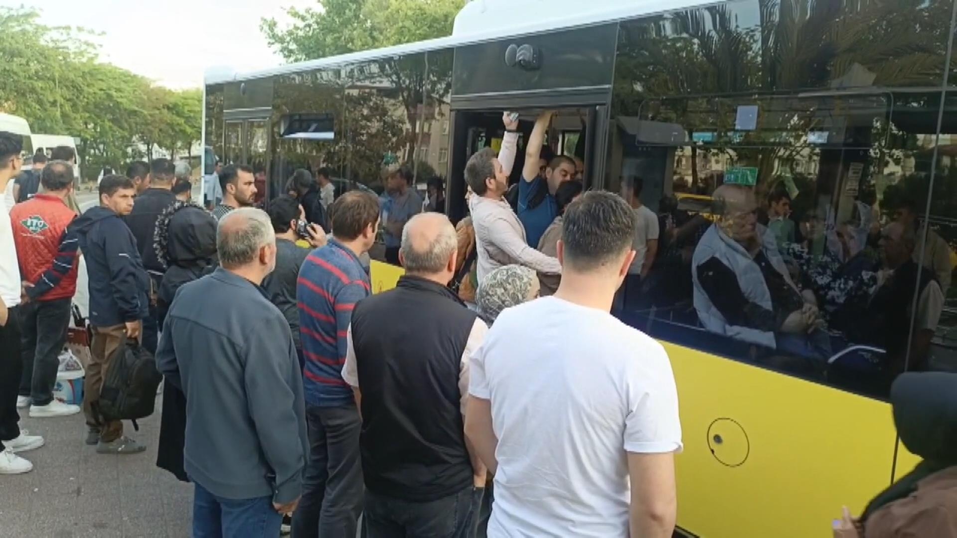 Öffentliche Busse in Istanbul eingestellt; Es kam zu Staus an den Haltestellen