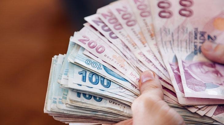 PILNE WIADOMOŚCI: Ostatni zakręt dla podwyżek dla urzędników i emerytów! Co stanie się z podwyżką najniższej pensji emeryta?