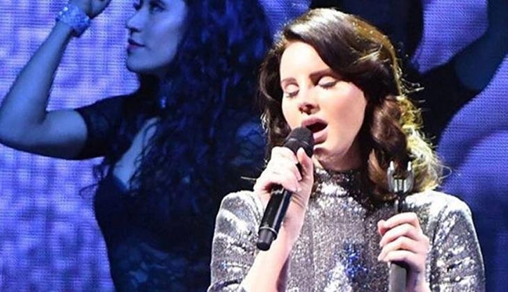 La cantante estadounidense Lana Del Rey envía un mensaje de apoyo a Palestina