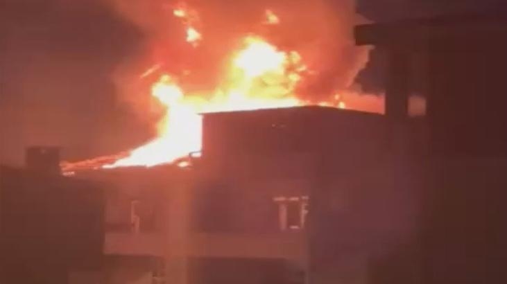 A massive explosion occurred in a house in Beyoğlu, and residents poured into the streets.