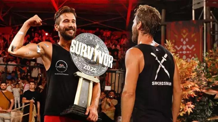 ACTUALITÉS : Adem Kılıççı, champion de Survivor 2025, a tenu sa promesse ! Il a « remis » le trophée ! « Donnons le trophée à son propriétaire… »
