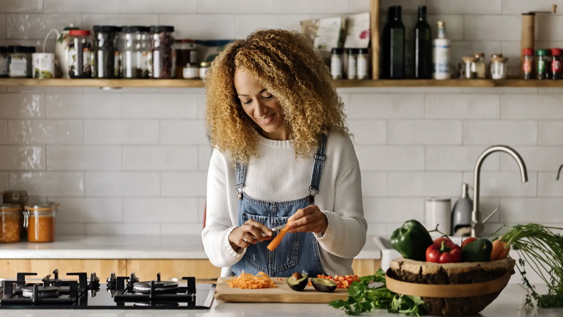 This is 'puttering': the new habit you should include in your daily routine with benefits for your emotional health.