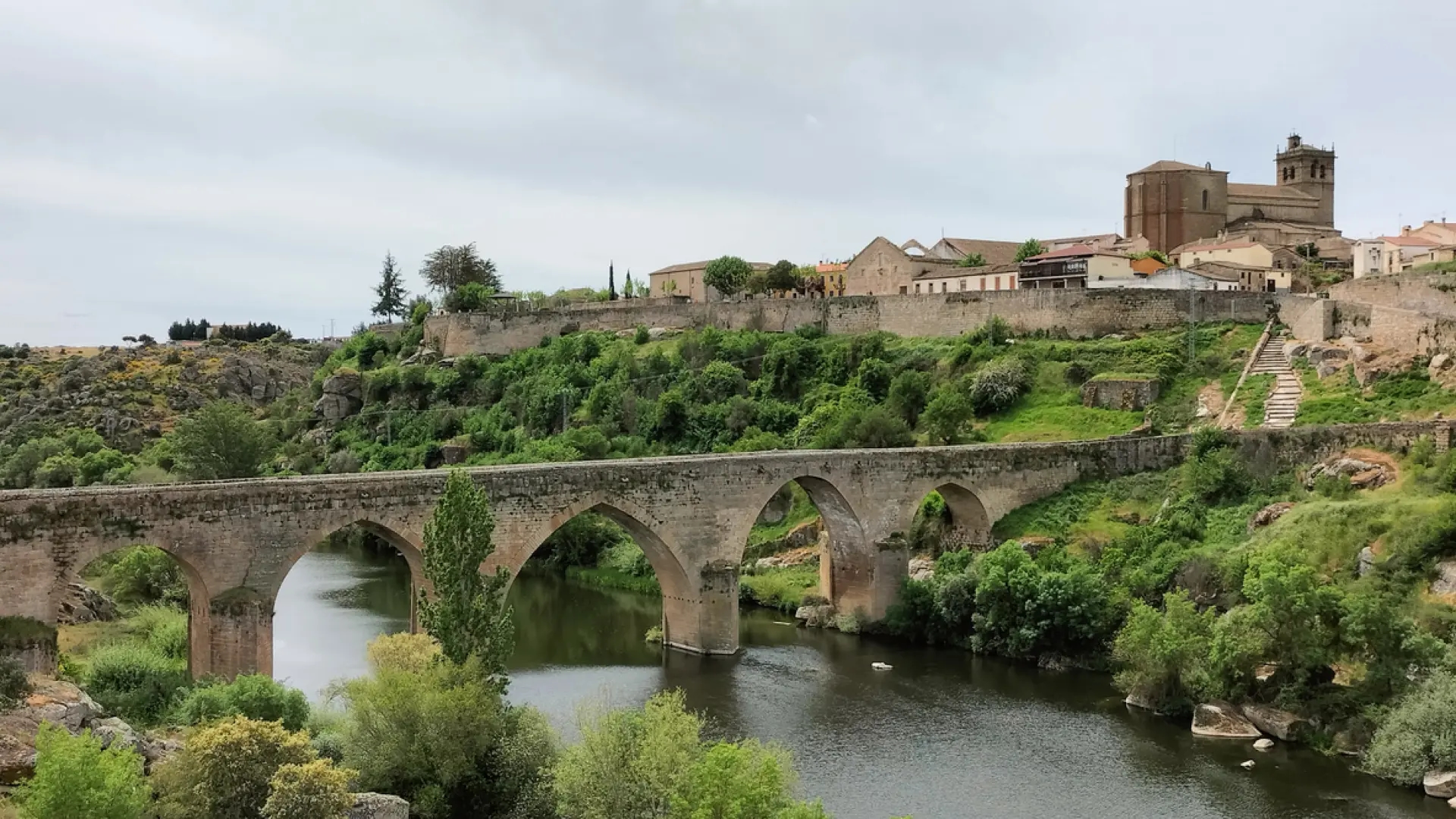 Het prachtige middeleeuwse stadje wordt beschouwd als een historische schat van Salamanca