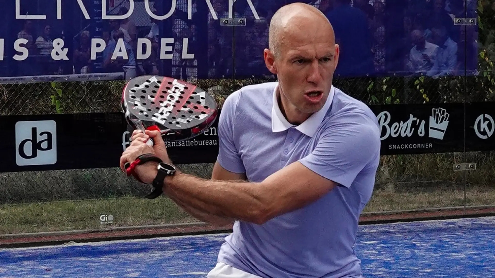Arjen Robben, de uma vida de lesões a ser aclamado como "o melhor ex-jogador de futebol que sabe jogar padel".