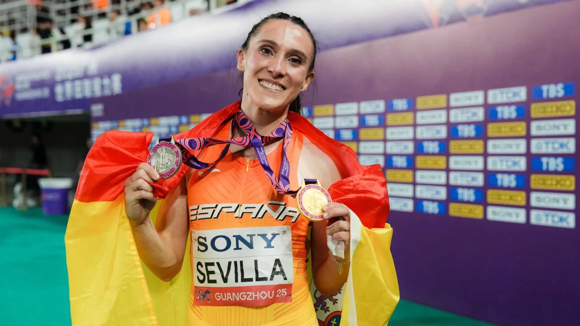 Atlet Paula Sevilla, bayrak yarışları hakkında: "Asla kendimizi suçlamıyoruz. Kazanırsak hepimiz kazanırız, kaybedersek de aynı şekilde."
