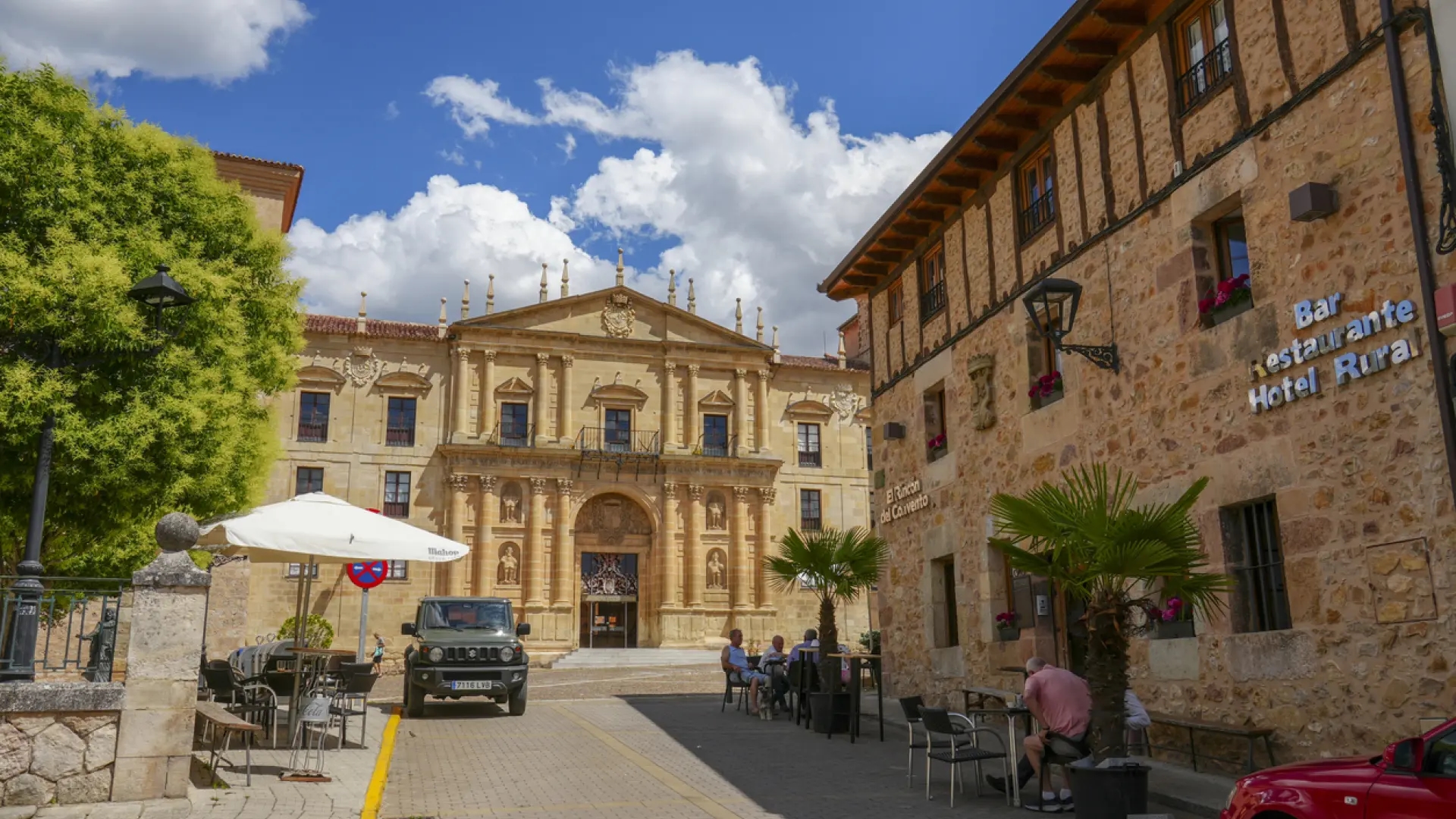 La città di Burgos con un incredibile monastero millenario