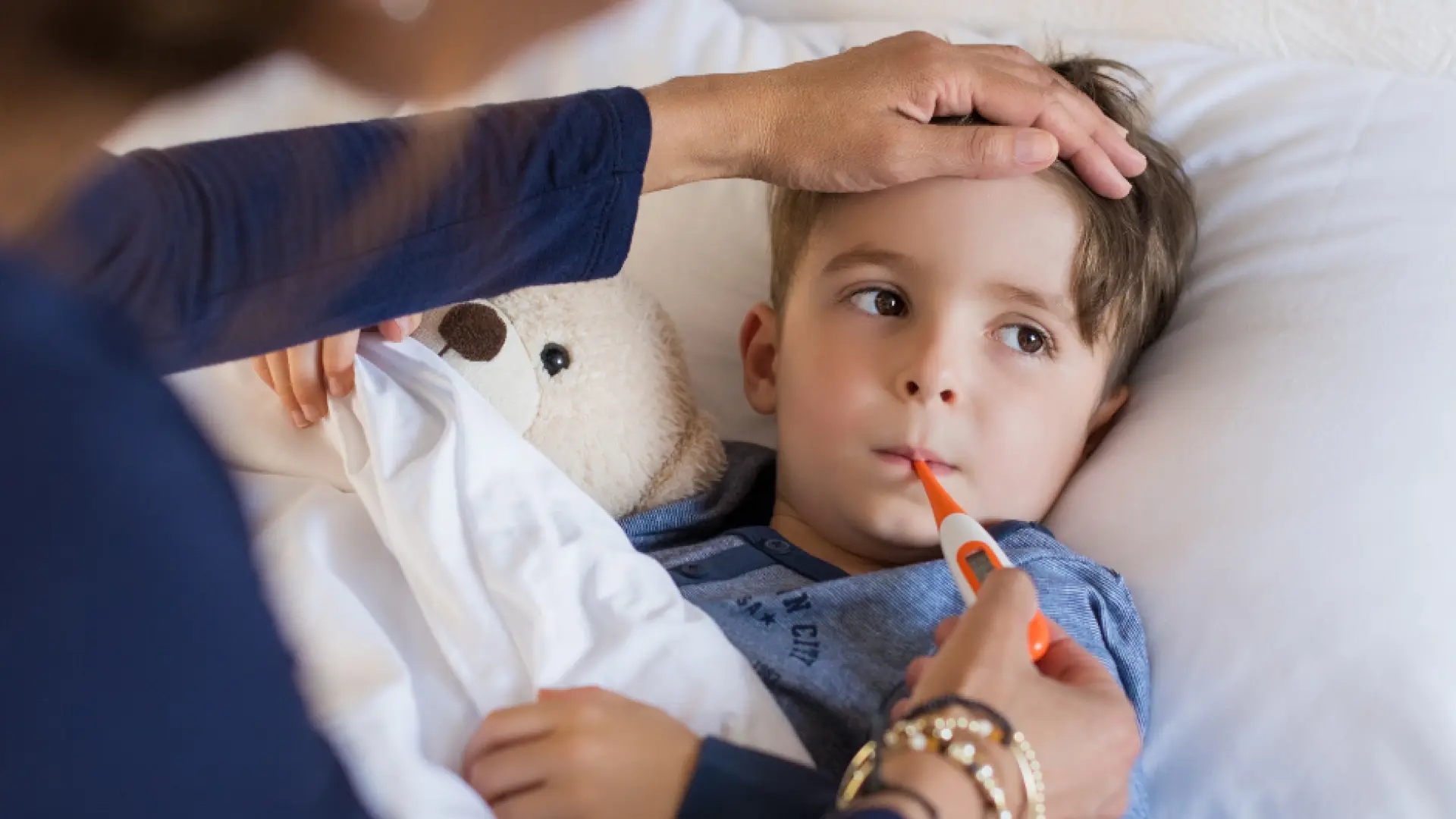 Que dois-je faire si je reçois un appel de l’école maternelle parce que mon enfant a de la fièvre ?