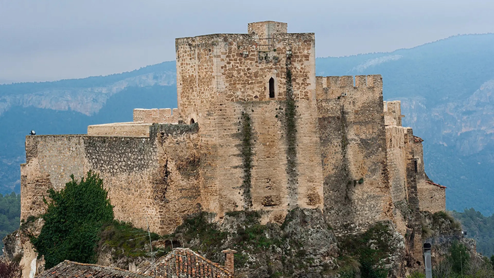 Die Burg von Albacete, eine alte islamische Festung, auf deren Exerzierplatz man noch heute spazieren gehen kann