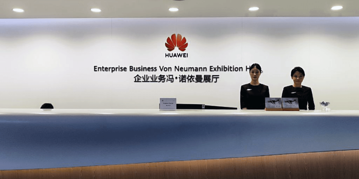 Von Neumann en Dongguan: El homenaje como motor de innovación tecnológica