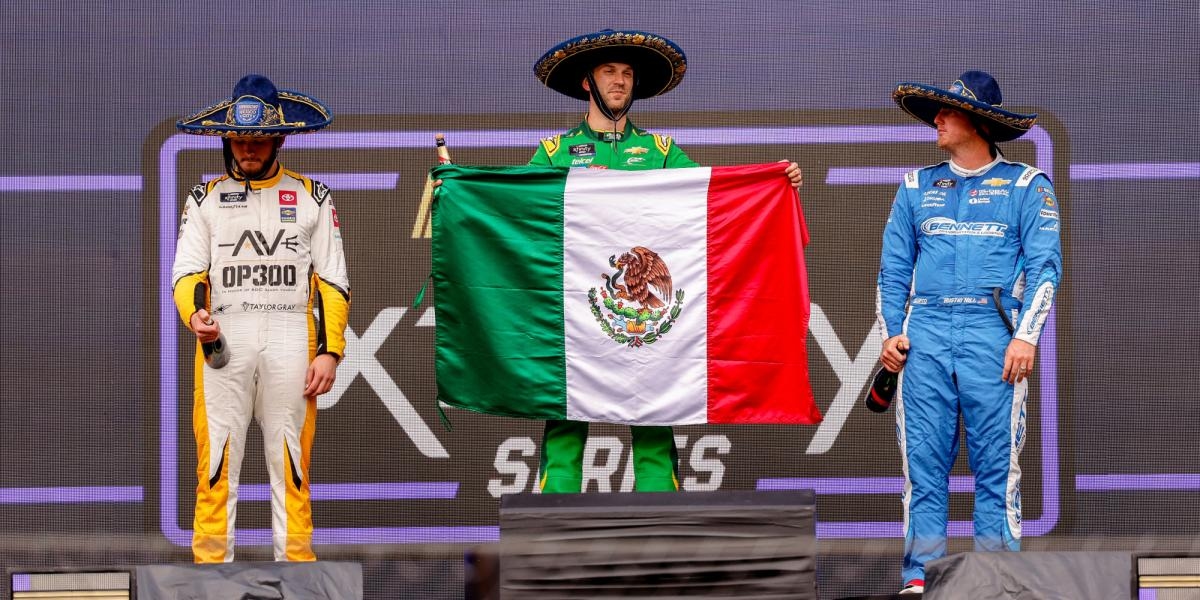 Mexico zegeviert thuis in NASCAR met epische prestatie van Daniel Suárez