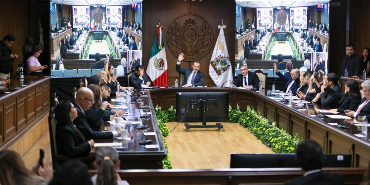 Le conseil municipal de Monterrey approuve un accord pour libérer le droit de passage pour le train Saltillo-Nuevo Laredo.