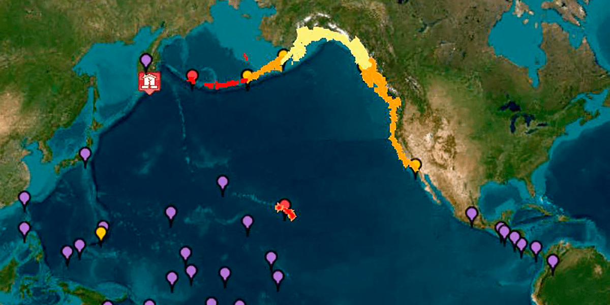 De Mexicaanse overheid roept mensen op om weg te blijven van stranden aan de Stille Oceaan vanwege waarschuwingen voor tsunami's.