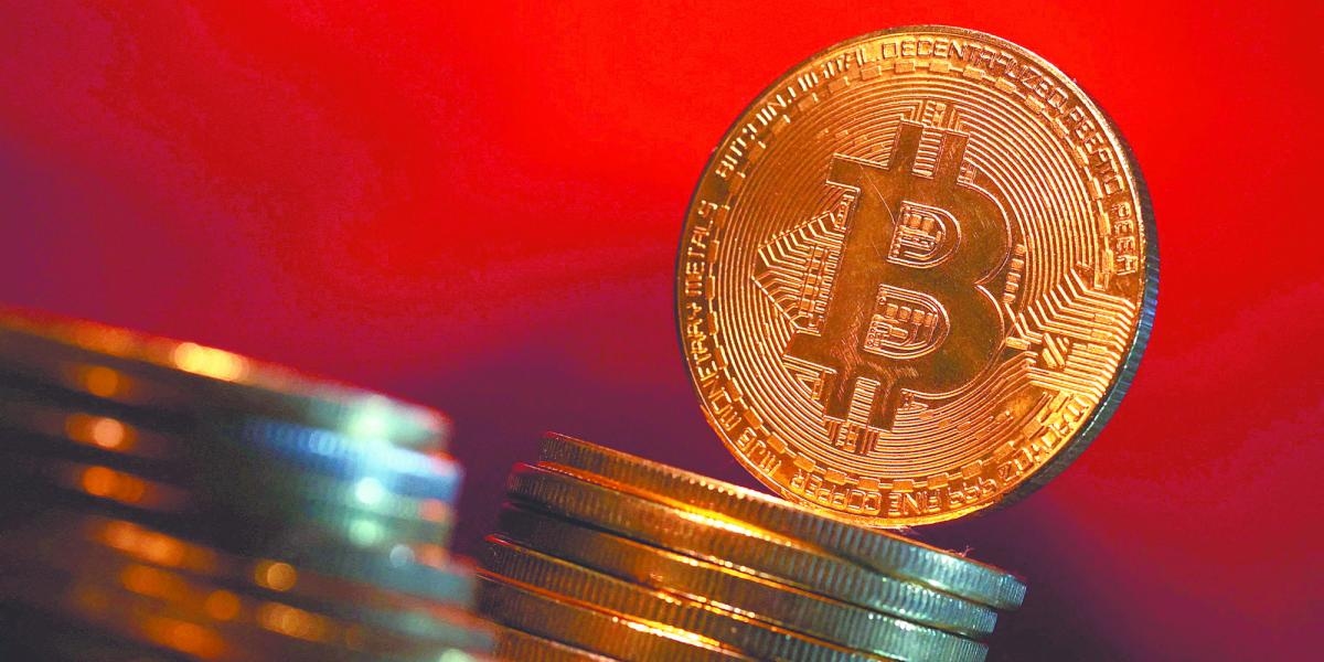 Bitcoin wzrósł w tym roku o 27%: znów jest blisko swojego maksimum