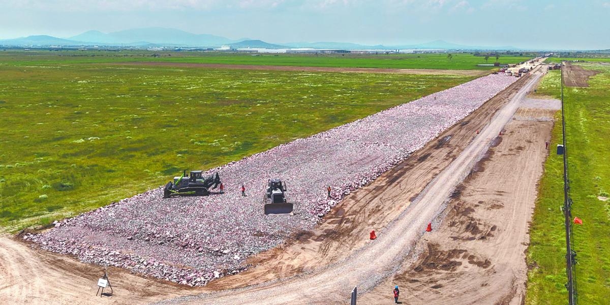 Le train AIFA-Pachuca fait face à son premier défi : son coût a augmenté de 10 %.