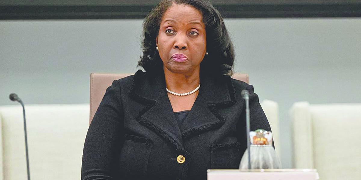 Lisa Cook wird Trump verklagen, um ihren Job bei der Fed zu behalten.